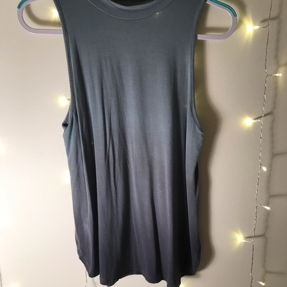 Soft and sexy American Eagle tank top size small.